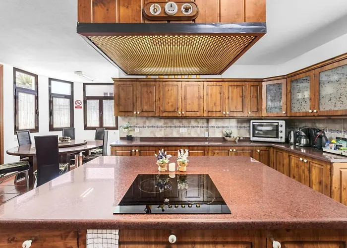 Palacios Herrero Villa *